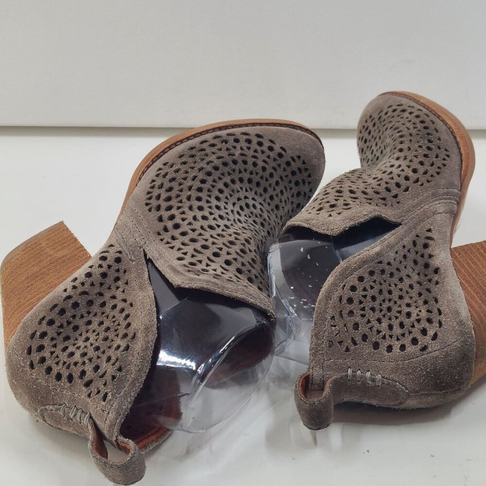 Jeffrey Campbell Rosalee Bootie Suede Women's Size 9 Lasercut Pattern Boho Fall - Picture 9 of 11